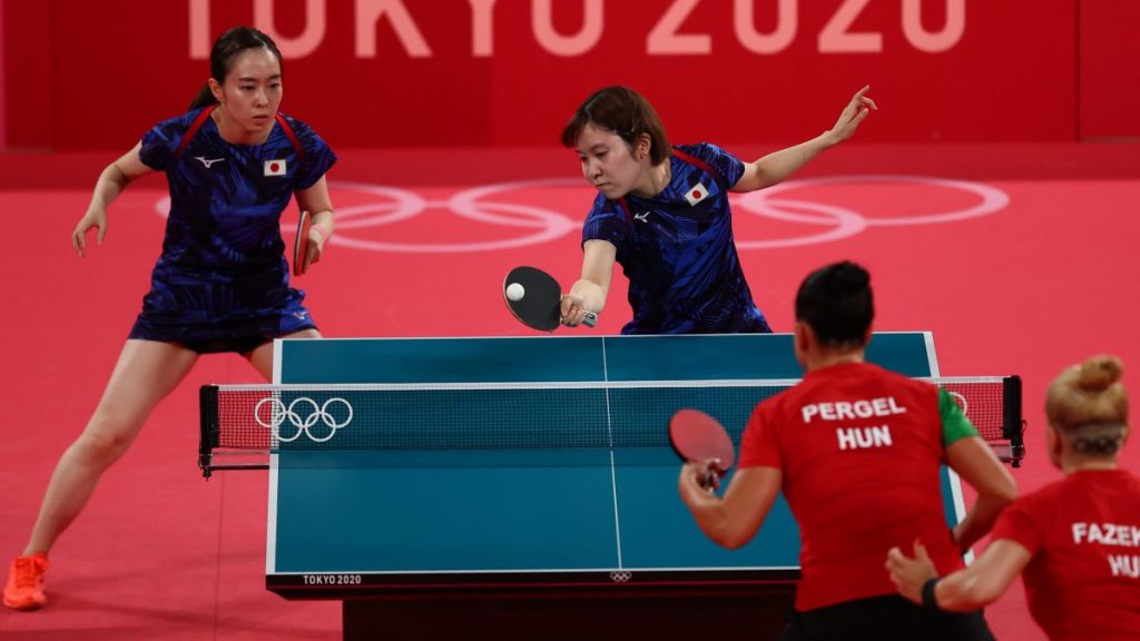 卓球後半戦の団体がスタート 日本女子は危なげなく8強入り 日本男子は2日に1回戦 男女団体1回戦 東京2020オリンピック卓球